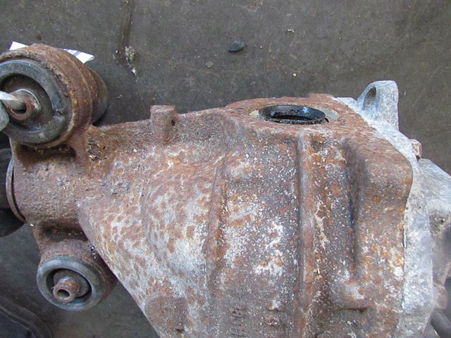 2003 Infiniti G35 Coupe AT Rear Differential LSD