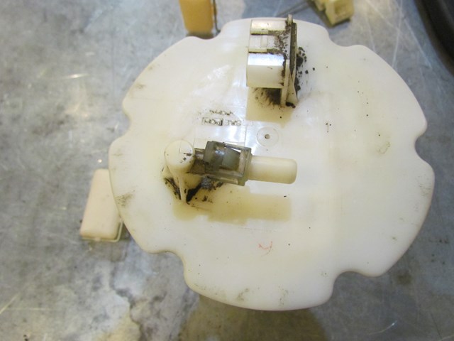 2003 Infiniti G35 Coupe AT Fuel Pump Assy