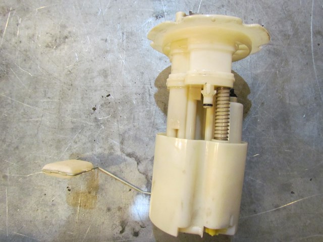 2003 Infiniti G35 Coupe AT Fuel Pump Assy