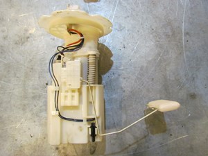 2003 Infiniti G35 Coupe AT Fuel Pump Assy