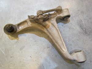 2003 Infiniti G35 Coupe AT Rear RH Passenger Lower Control Arm