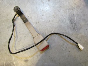 2007 Infiniti G35X Sedan AT Front RH Passenger Seat Belt Buckle