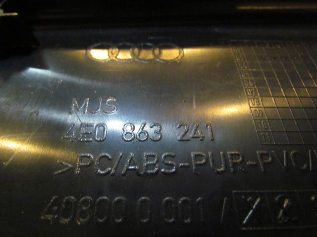 2004 Audi A8L Front Center Console Shell 4E0 863 241