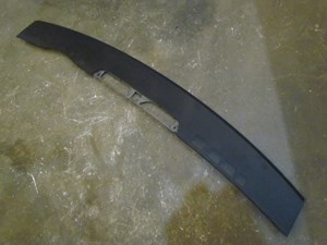 2004 Audi A8L Front Dash Defrost Vent Panel Assy 4E0 819 923