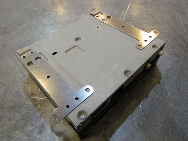 2004 Audi A8L Radio / Navigation Reciever Tuner Module 4E0 035 541