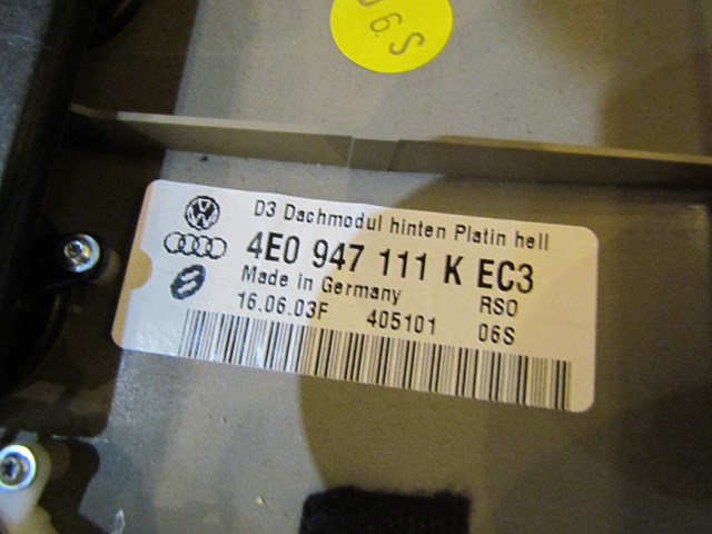 2004 Audi A8L Rear Dome Light Assy 4E0 947 111