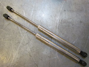2004 Audi A8L Trunk Struts