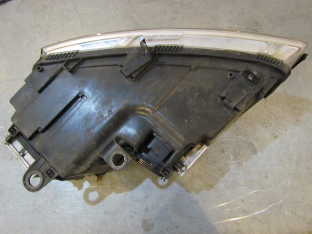 2004 Audi A8L RH Passenger Headlight OEM