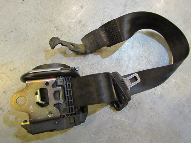 2004 Audi A8L Rear RH Passenger Seat Belt Retractor