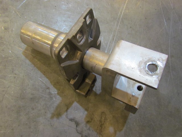 2004 Audi A8L Front RH Passenger Bumper Reinforcement Mount Assy