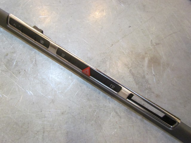 2004 Audi A8L Dash Trim Panel With Switches And Panel 4E1 853 192