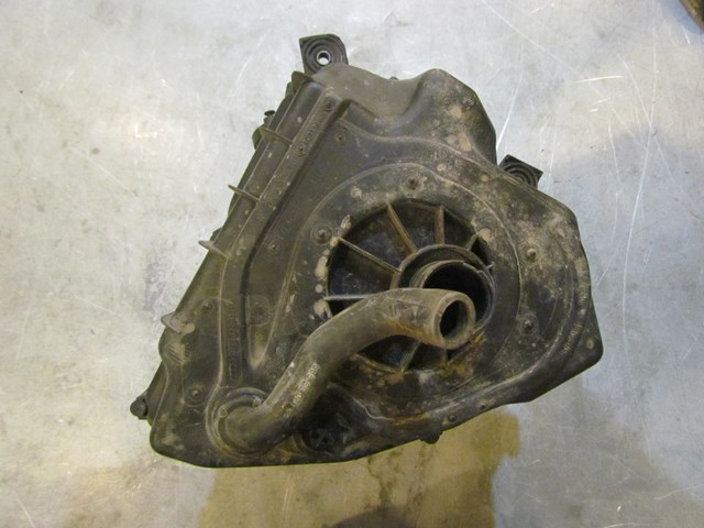 2004 Audi A8L Air Intake Box Assembly