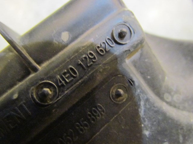 2004 Audi A8L Air Intake Box Assembly