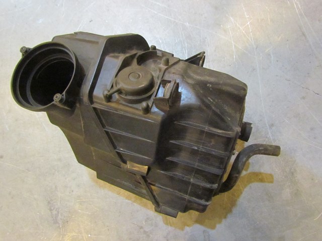 2004 Audi A8L Air Intake Box Assembly