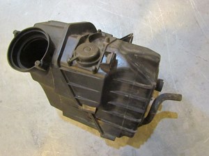 2004 Audi A8L Air Intake Box Assembly