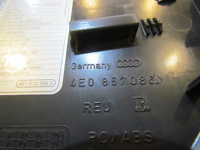 2004 Audi A8L RH Passenger Dash End Cap 4E0 857 086