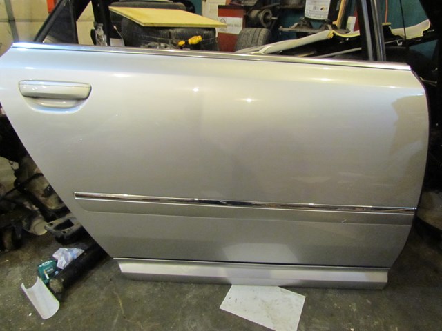 2004 Audi A8L Rear RH Passenger Door Shell Assy See Pics