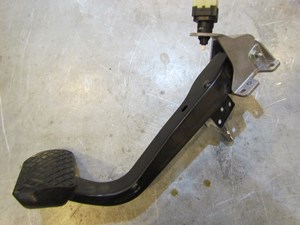 2004 Audi A8L Brake Pedal Assy 4E1 721 196