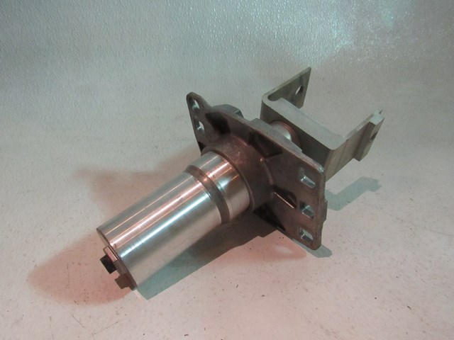 04 05 06 07 08 Audi A8L Front LH Drivers Bumper Reinforcement Mount 4E1807271