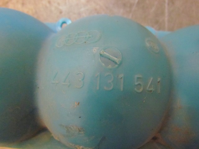 2004 Audi A8L Front LH Drivers Air Tank Reservoir 443 131 541