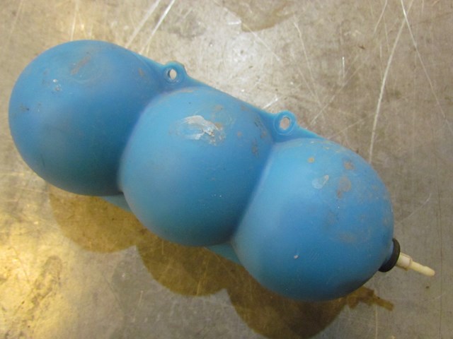 2004 Audi A8L Front LH Drivers Air Tank Reservoir 443 131 541