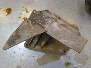 2004 Audi A8L Power Steering Pump Bracket 077 260 885