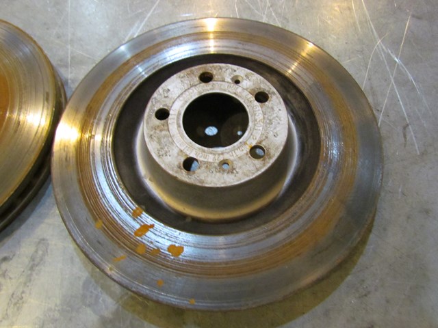 2004 Audi A8L Front Brake Rotor Rotors Pair