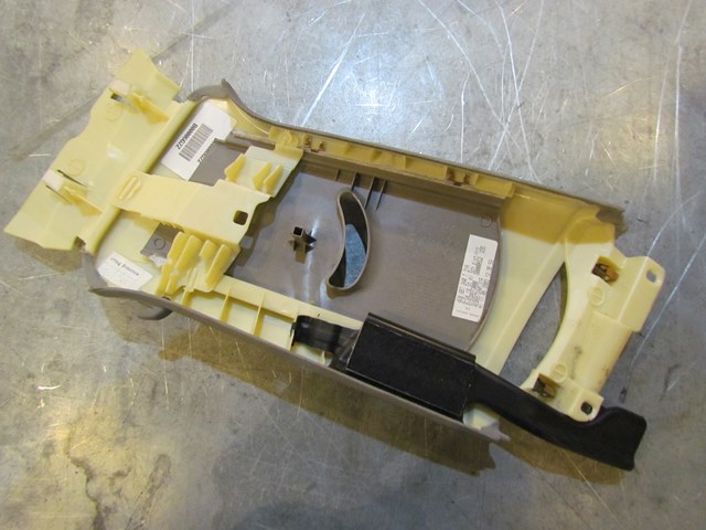 2004 Audi A8L RH Passenger Upper B Pillar Trim Panel 4E0 867 240