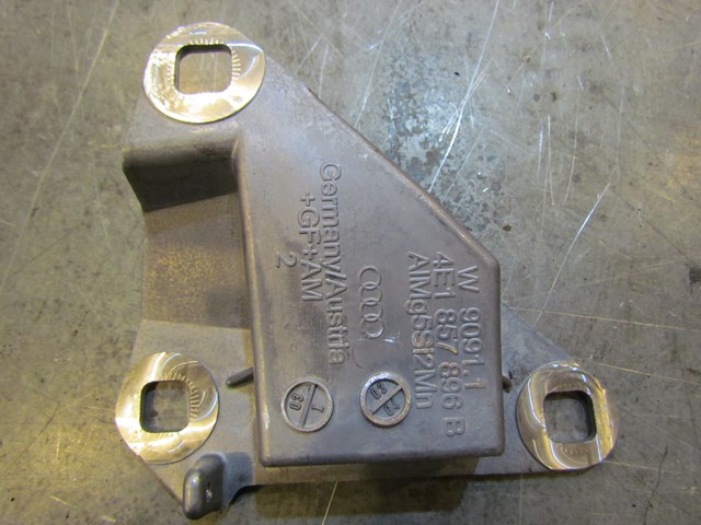 2004 Audi A8L Dash Bar Bracket 4E1 857 896