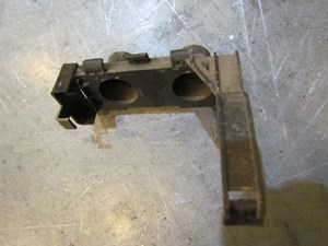 2004 Audi A8L Rear LH Drivers Antenna Holder 4E0 810 675