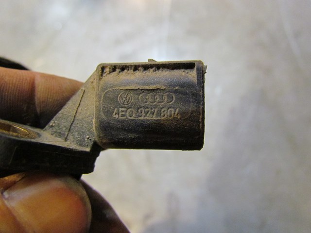 2004 Audi A8L Rear LH Drivers Wheel Speed Sensor 4E0 927 804