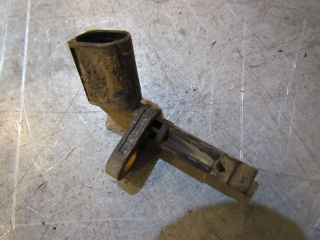 2004 Audi A8L Rear LH Drivers Wheel Speed Sensor 4E0 927 804