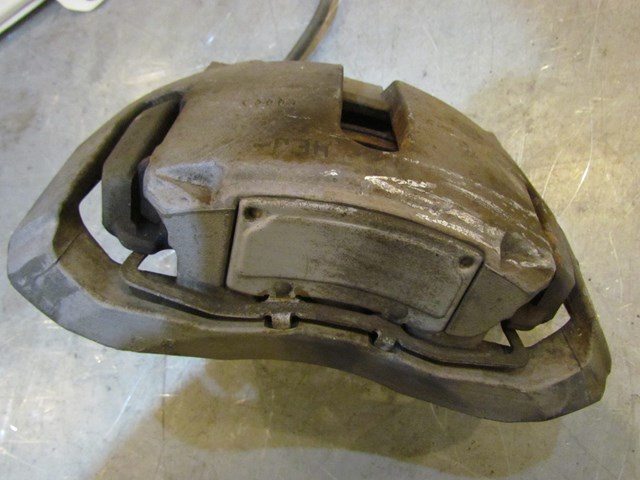 2004 Audi A8L Front LH Drivers Caliper Assy