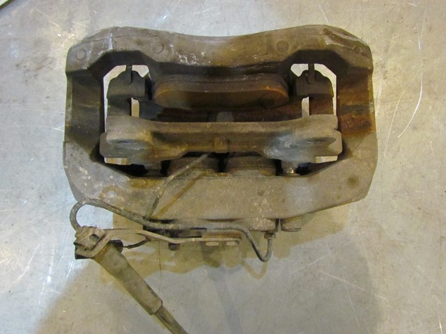 2004 Audi A8L Front LH Drivers Caliper Assy