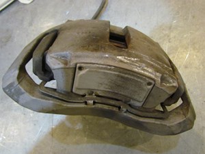 2004 Audi A8L Front LH Drivers Caliper Assy