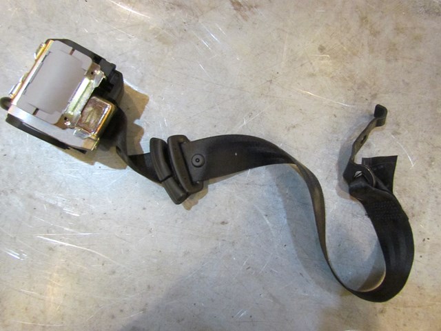 2004 Audi A8L Rear LH Drivers Seat Belt Retractor