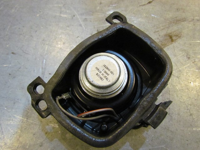 2004 Audi A8L Rear LH Drivers Speaker 4E0 035 411