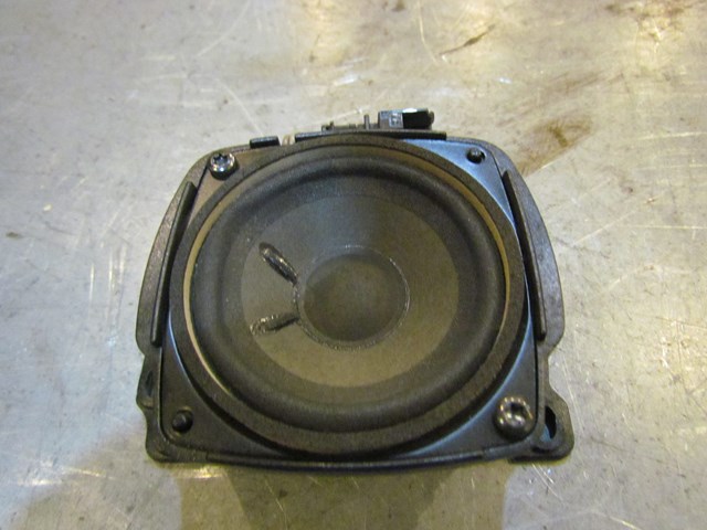 2004 Audi A8L Rear LH Drivers Speaker 4E0 035 411