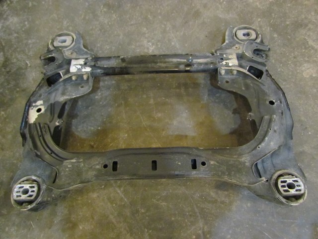 2004 Audi A8L Front Subframe
