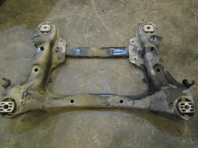 2004 Audi A8L Front Subframe
