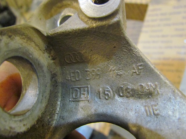 2004 Audi A8L RH Passenger Transmission Mount Bracket 4E0 399 114