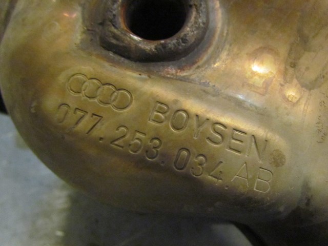 2004 Audi A8L AT 4.2L RH Passenger Exhaust Manifold