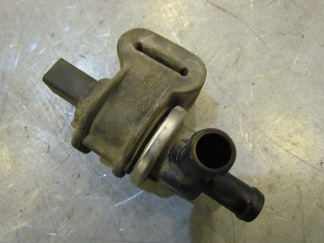 2004 Audi A8L Leak Detection Valve