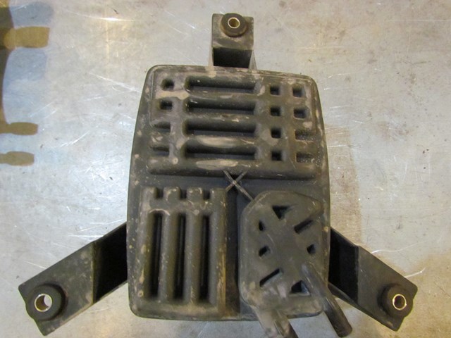 2004 Audi A8L Fuel Vapor Canister 8D0 201 801