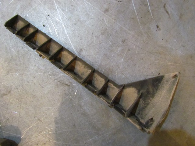 2004 Audi A8L Rear LH Drivers Bumper Mount 4E0 807 571