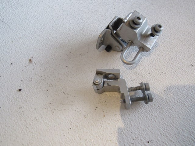 2004 Audi A8L Rear RH Passenger Door Hinge Set