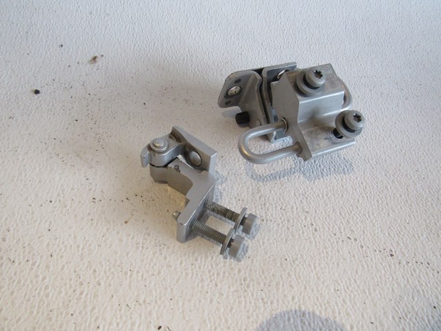 2004 Audi A8L Rear RH Passenger Door Hinge Set