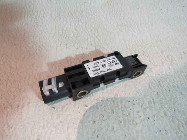 2004 Audi A8L Rh Passenger C Pillar Impact Sensor 4B0 959 643
