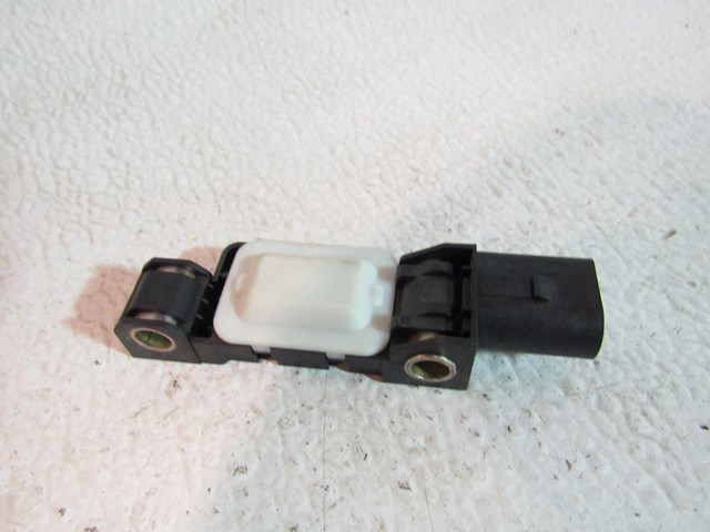 2004 Audi A8L Rh Passenger C Pillar Impact Sensor 4B0 959 643