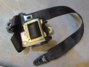 2004 Audi A8L Front LH Drivers Seat Belt Retractor Assy